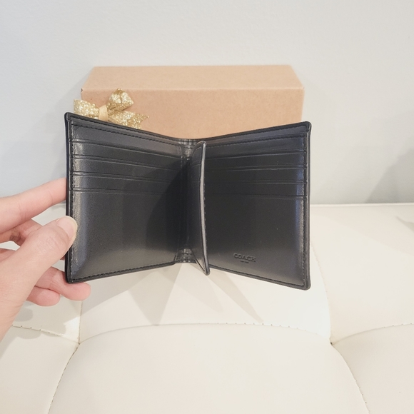 Coach Men's wallet and key chain - Picture 11 of 13